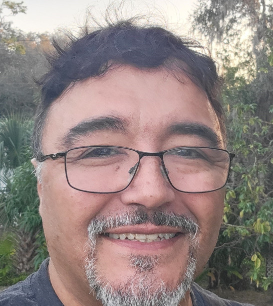 Headshot (cropped) - Perez, Israel